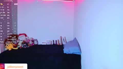 Juliana online show from 12-20-25, 10:39