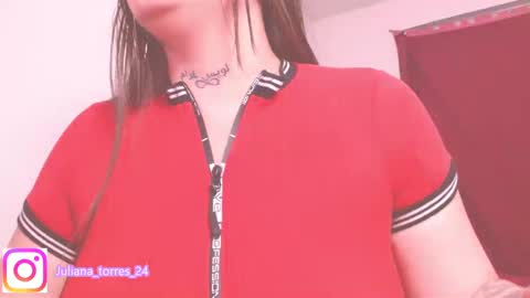 Snapshot of juli_69 chatting on 12-22-24, 11:31  Juliana Torres  online show from 12-22-24, 11:31