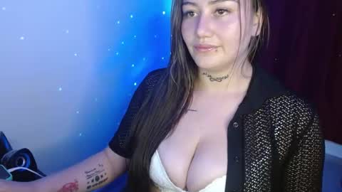 Snapshot of juli_69 chatting on 02-22-25, 03:34  Juliana Torres  online show from 02-22-25, 03:34