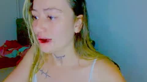 Snapshot of juli_69 chatting on 10-21-25, 12:11  Juliana Torres  online show from 10-21-25, 12:11