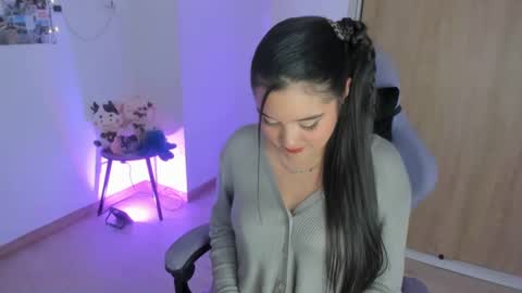juli_santos_22 online show from 09-26-25, 11:20