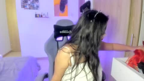 Snapshot of juli_santos_22 chatting on 06-13-26, 10:13 juli_santos_22 online show from 06-13-26, 10:13