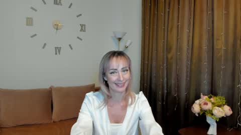 julia__cherry_ online show from 12-23-24, 07:28
