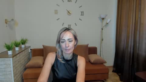 julia__cherry_ online show from 01-16-25, 07:07