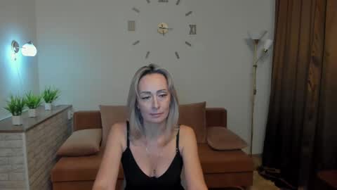 julia__cherry_ online show from 01-31-25, 02:39