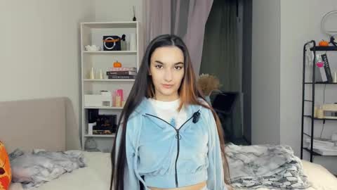 Evelin online show from 10-20-25, 09:59