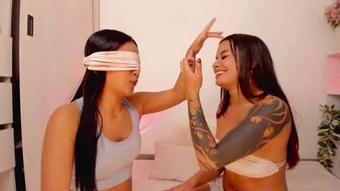 Snapshot of julia_joness chatting on 09-25-25, 01:31 Julia online show from 09-25-25, 01:31