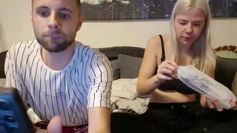 Snapshot of julia_official chatting on 11-29-25, 09:18 julia_official online show from 11-29-25, 09:18