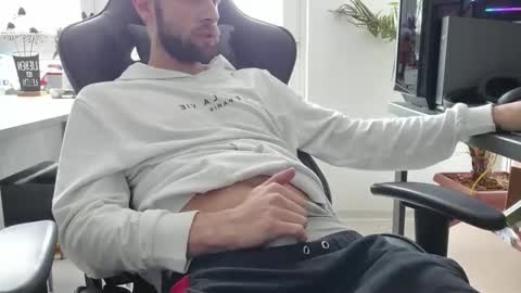 Snapshot of julia_official chatting on 02-05-26, 12:21 julia_official online show from 02-05-26, 12:21