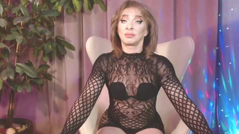 Julia online show from 01-28-25, 10:12