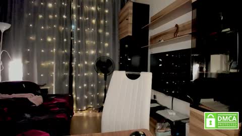 julia_t_mog online show from 02-08-26, 10:13