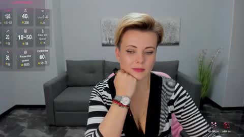 Julia online show from 12-02-24, 10:39