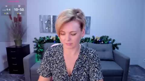 Julia online show from 01-04-25, 03:49