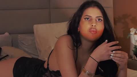 Snapshot of juliaharveyy chatting on 02-04-25, 08:13 Julia online show from 02-04-25, 08:13