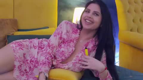 Snapshot of juliaharveyy chatting on 03-07-25, 08:44 Julia online show from 03-07-25, 08:44