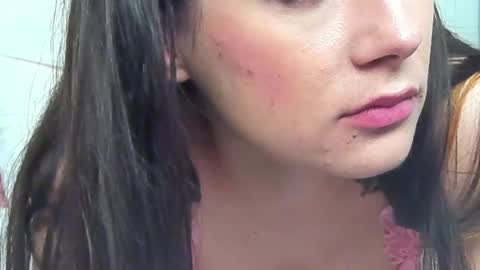 Snapshot of juliahunts chatting on 03-07-25, 09:18 JuliaHunt online show from 03-07-25, 09:18