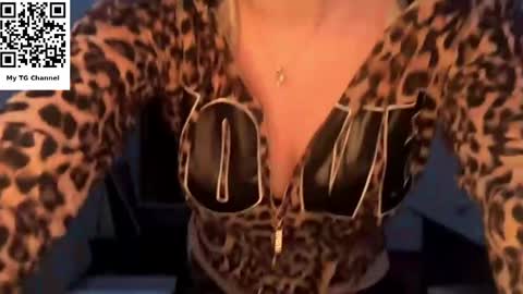 Snapshot of juliahupman chatting on 04-30-26, 06:47 Kate online show from 04-30-26, 06:47