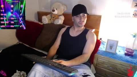 Julian online show from 02-08-25, 02:49