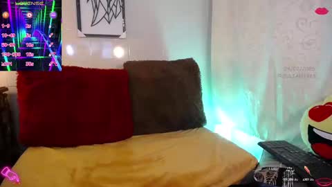 Julian online show from 02-25-25, 01:09