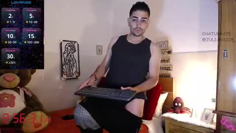 Julian online show from 10-01-25, 01:55