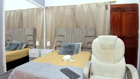 Snapshot of julian_billy chatting on 01-11-25, 11:34 julian billy online show from 01-11-25, 11:34