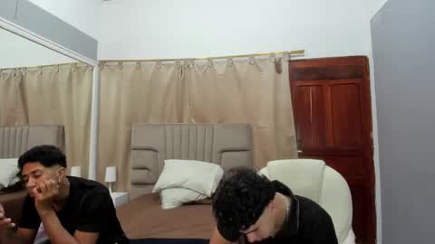 Snapshot of julian_billy chatting on 02-08-25, 02:49 julian billy online show from 02-08-25, 02:49