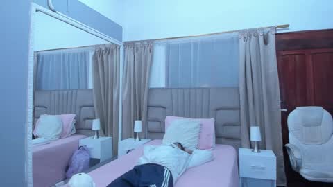 Snapshot of julian_billy chatting on 02-11-25, 11:32 julian billy online show from 02-11-25, 11:32