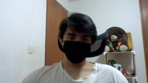 Julian Mora online show from 03-06-25, 02:19