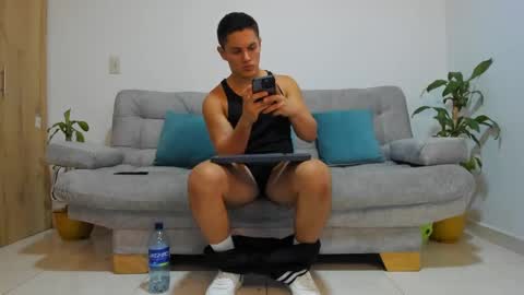 julian_wallace online show from 12-07-24, 04:20