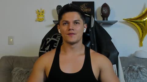 julian_wallace online show from 10-10-25, 08:46