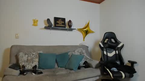 julian_wallace online show from 12-04-25, 05:54