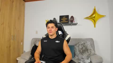 julian_wallace online show from 01-18-26, 10:57