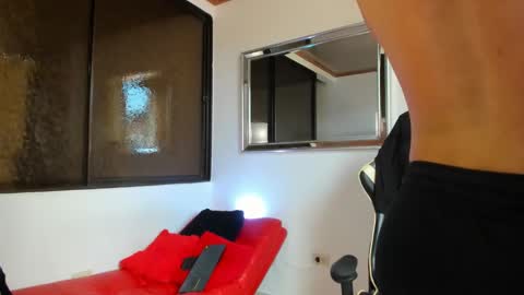 julian_wallace online show from 03-07-26, 07:33