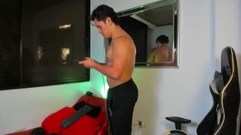 julian_wallace online show from 03-15-26, 03:23