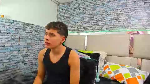 julian online show from 09-22-25, 01:24