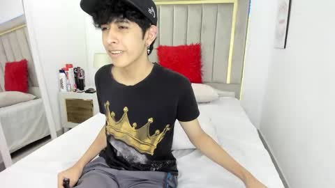 Snapshot of julian_xp chatting on 01-11-26, 07:41 Julian online show from 01-11-26, 07:41