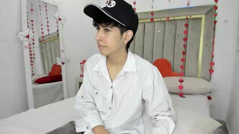 Snapshot of julian_xp chatting on 02-16-26, 07:43 Julian online show from 02-16-26, 07:43