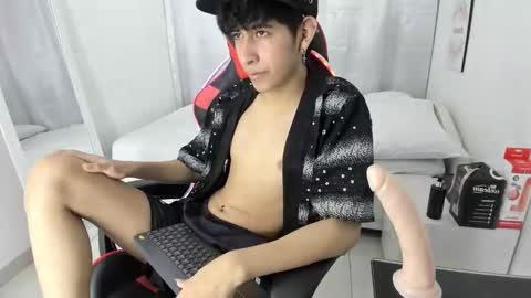 Snapshot of julian_xp chatting on 03-11-26, 07:31 Julian online show from 03-11-26, 07:31