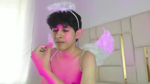 Julian online show from 06-10-26, 07:24