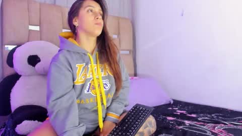 JulianaCarter online show from 10-12-25, 02:05