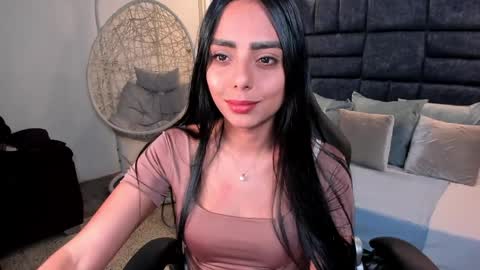 julianaclark online show from 04-06-26, 05:58