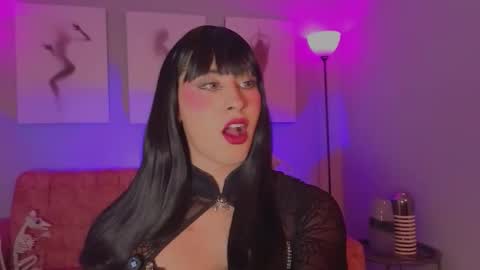 Juliana online show from 10-27-25, 08:18