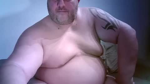 Juliano online show from 10-19-25, 01:56