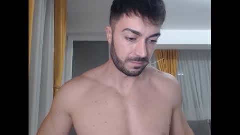 Snapshot of julianroyce chatting on 11-11-25, 05:24 JulianRoyce online show from 11-11-25, 05:24