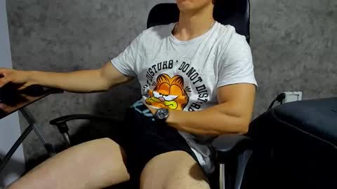 Julian online show from 11-01-25, 10:28