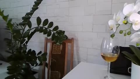 Julia online show from 03-10-26, 03:50