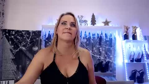 Julia online show from 01-06-25, 08:18