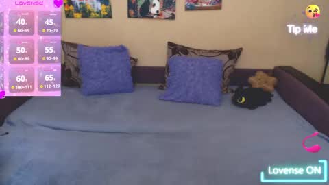 Snapshot of juliasane_ chatting on 05-03-26, 02:01 Jul online show from 05-03-26, 02:01