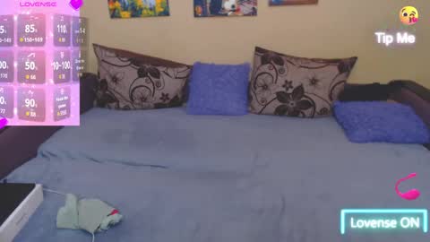 Snapshot of juliasane_ chatting on 05-13-26, 04:15 Jul online show from 05-13-26, 04:15