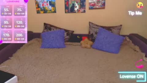 Snapshot of juliasane_ chatting on 05-24-26, 10:20 Jul online show from 05-24-26, 10:20
